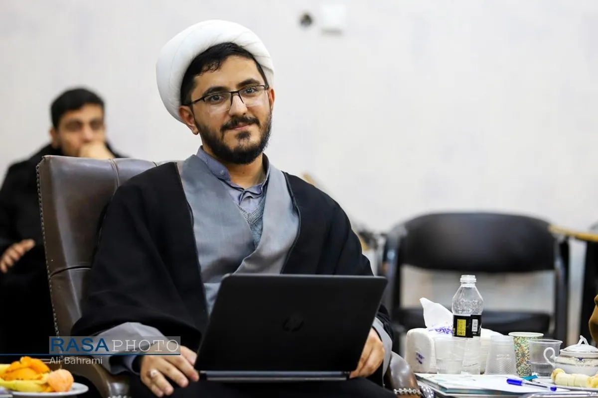 نشست دوره&zwnj;ای شورای سیاست&zwnj;گذاری دبیرخانه دائمی علامه حسن زاده (ره)