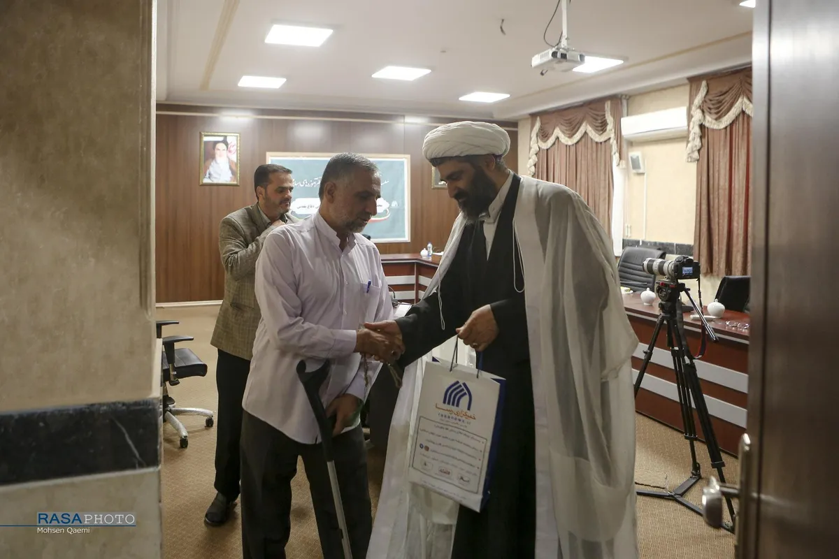 محفل خاطره&zwnj;گویی رزمندگان روحانی دفاع مقدس