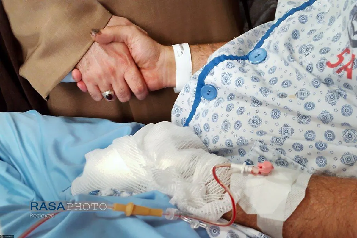 عیادت فرزندان رهبر انقلاب از مجروحان لبنانی و رزمندگان حزب&zwnj;الله