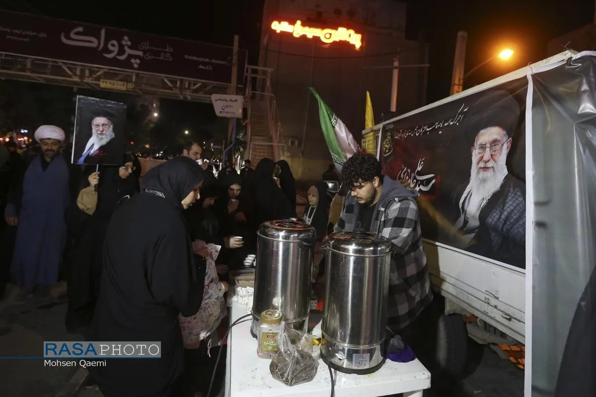 برپایی ایستگاه&zwnj;های صلواتی در پی شهادت رهبر انقلاب