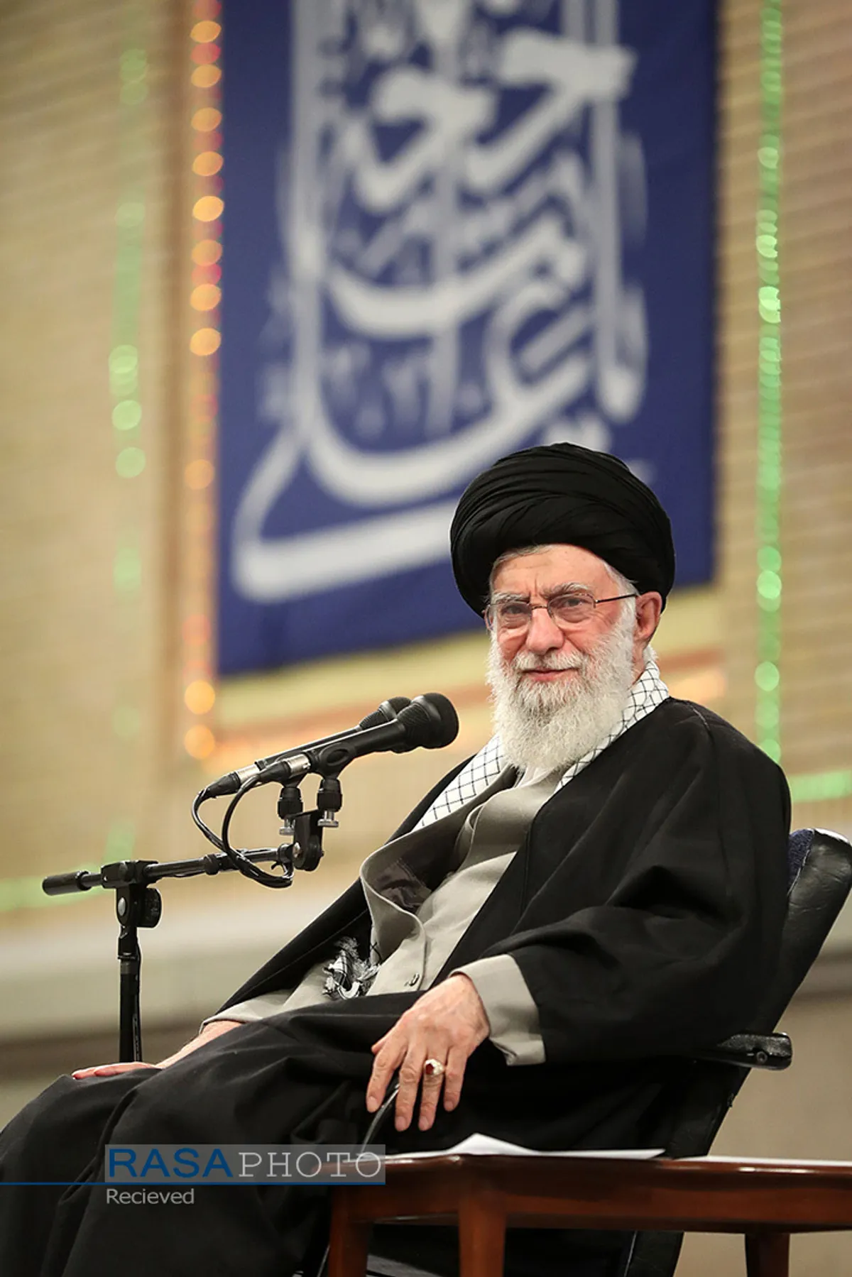 دیدار مداحان اهل&zwnj;بیت (علیهم&zwnj;السلام) با مقام معظم رهبری