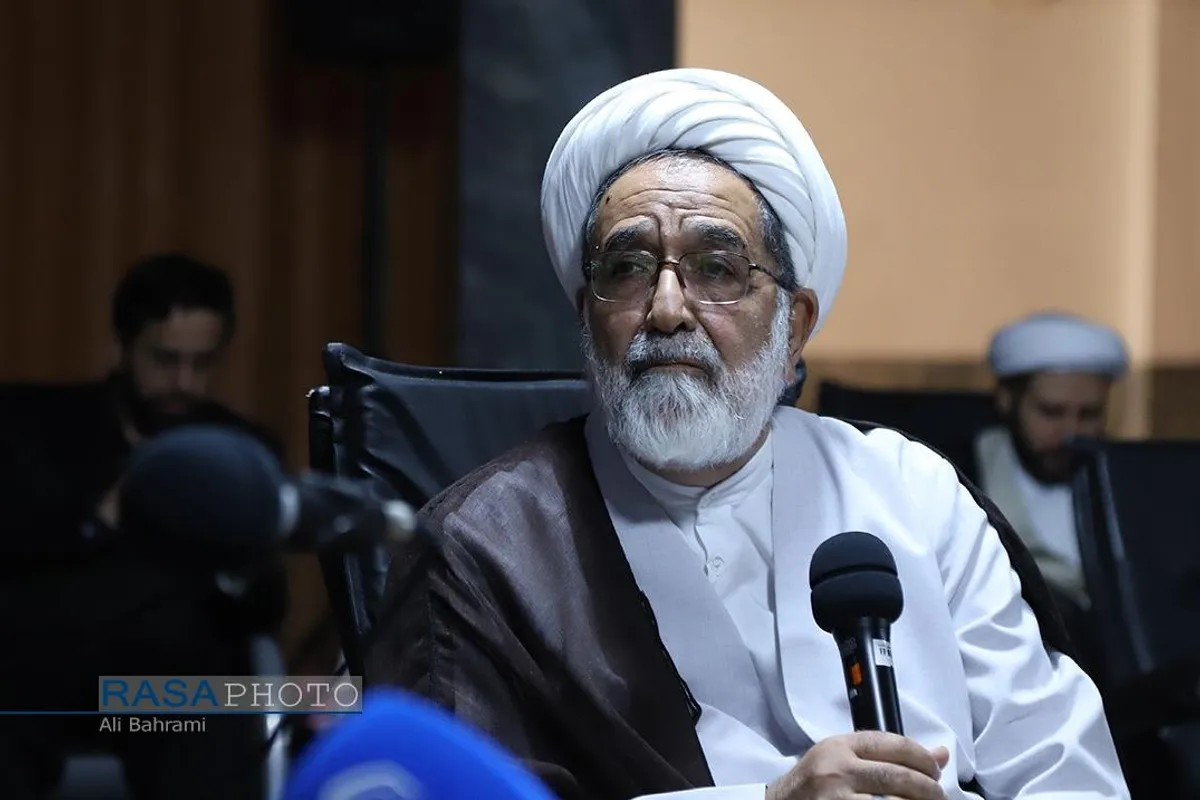 نشست صمیمی اعضای شورای فعالان فضای مجازی