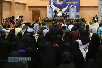 سخنرانی آیت الله حسینی بوشهری در جمع خانواده شهداء مدافع حرم