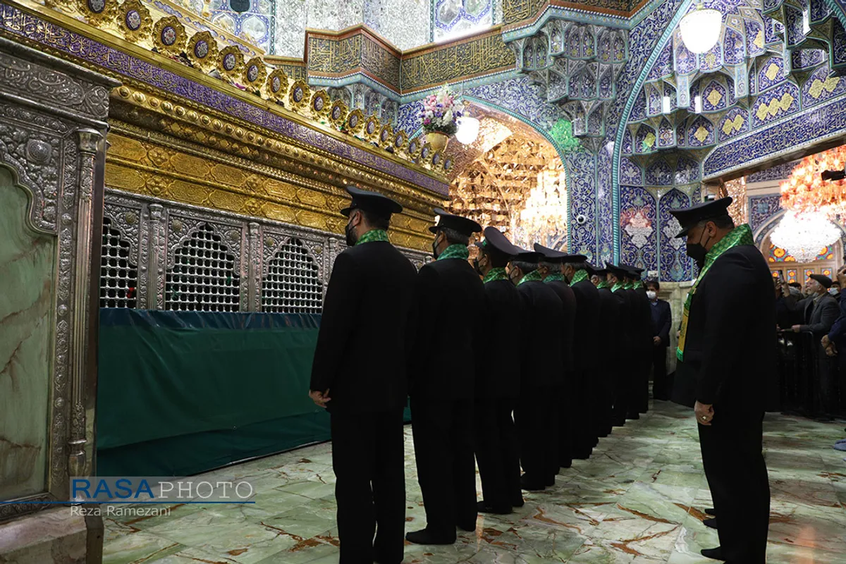 آیین سیاهپوشان ضریح مطهر بانوی کرامت