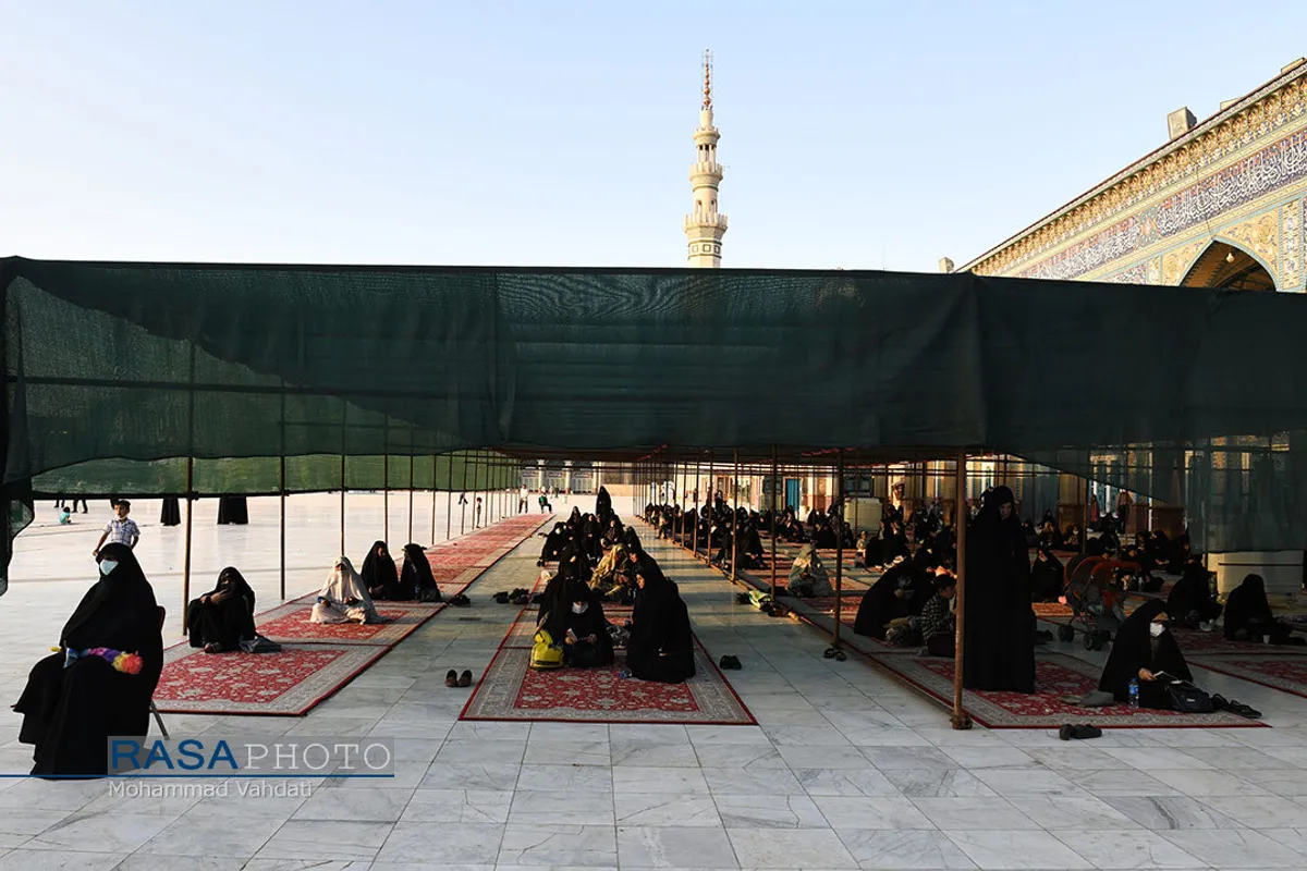 حال و هوای مسجد مقدس جمکران در روز عرفه