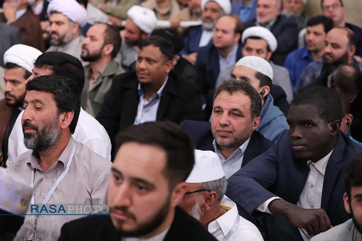 دیدار شرکت&zwnj;کنندگان در مسابقات بین&zwnj;المللی قرآن با رهبر انقلاب