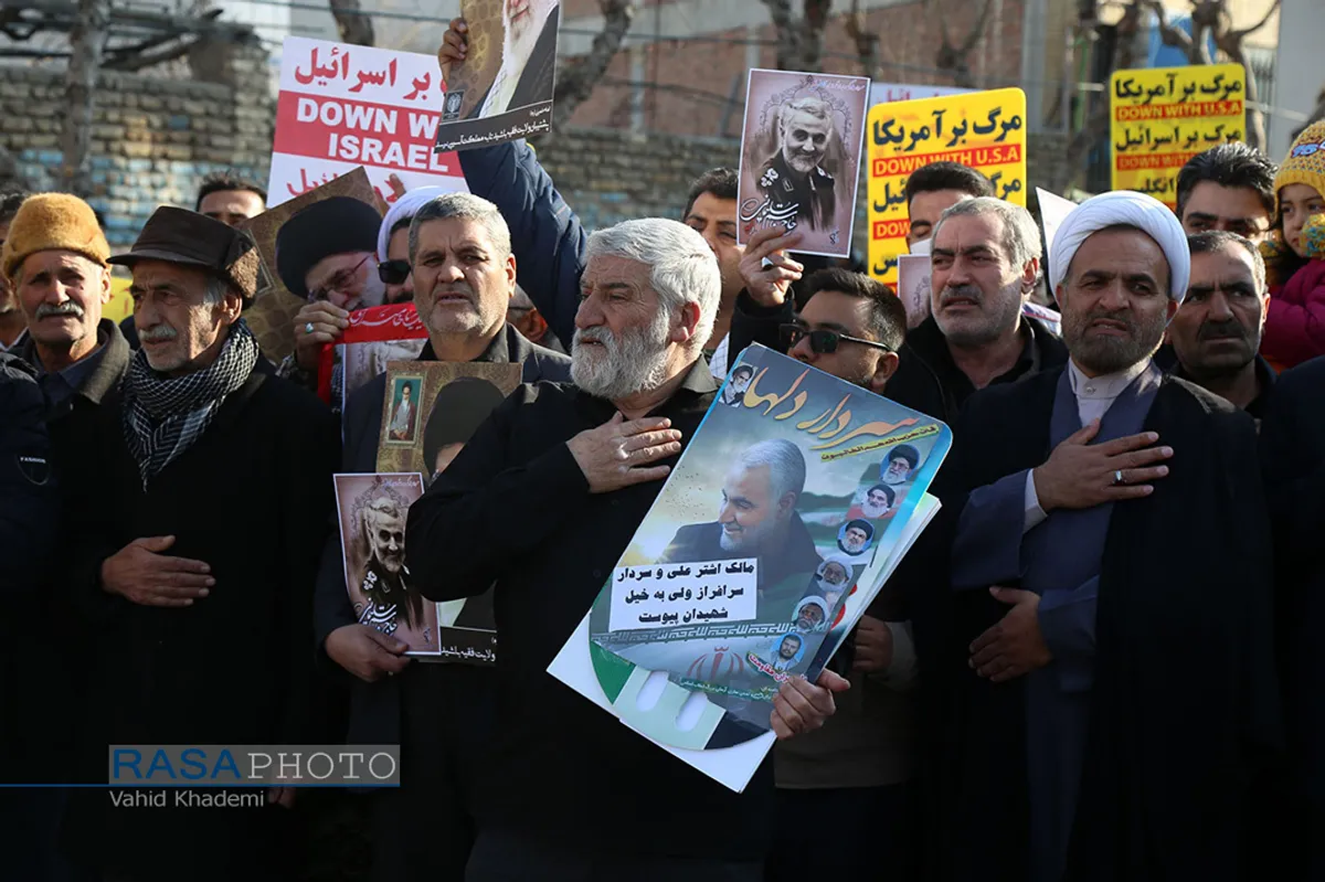 راهپیمایی مردم بجنورد در محکومیت شهادت سپهبد قاسم سلیمانی&lrm;&lrm;