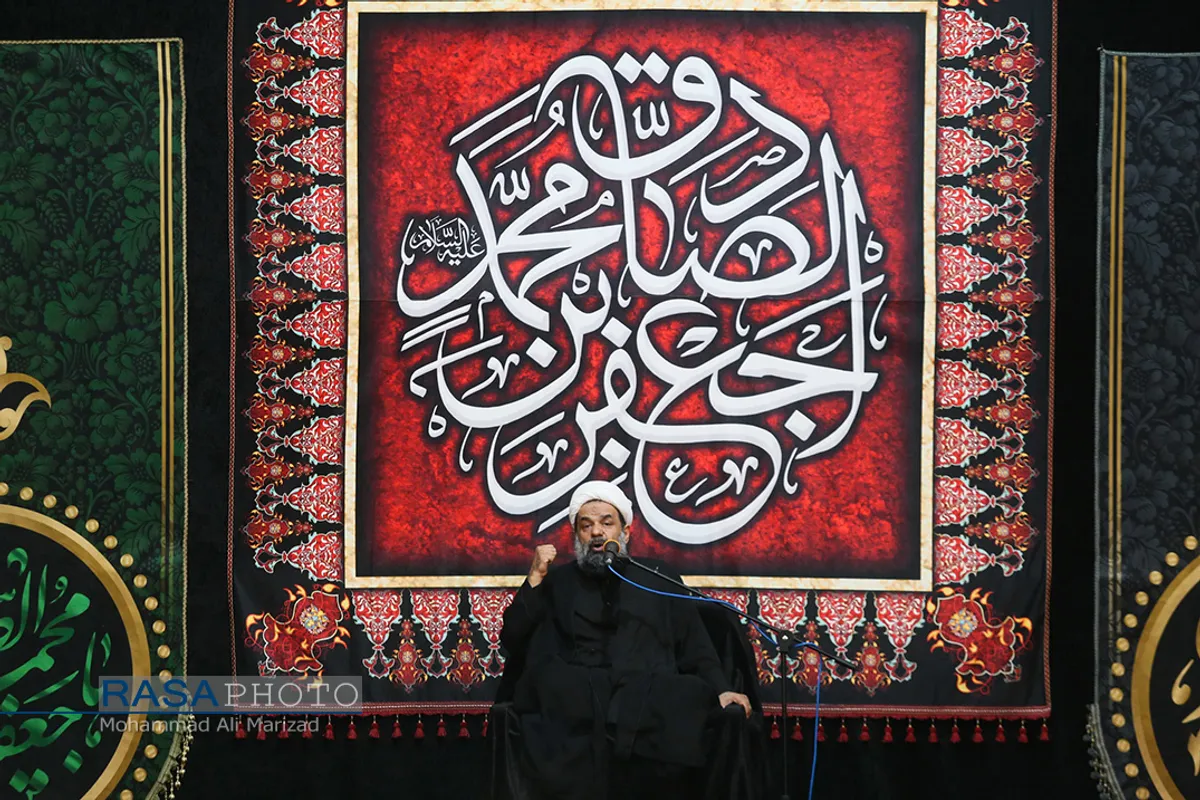 دسته عزاداری روز شهادت حضرت امام جعفر صادق (علیه السلام) با حضور حضرت آیت الله وحید خراسانی