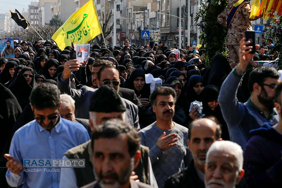 مراسم تشییع دو شهید گمنام دفاع مقدس&lrm; در تهران