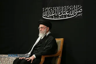 مراسم عزاداری شب عاشورای حسینی (علیه&zwnj;السلام) با حضور رهبر انقلاب