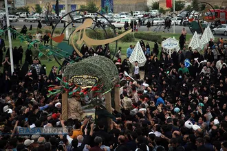 تشییع و تدفین دو شهید گمنام دفاع مقدس در مسجد مقدس جمکران