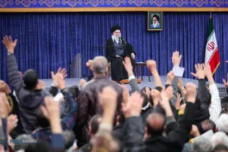 دیدار خانواده شهدای اقتدار با رهبر انقلاب در روز میلاد امیرالمومنین (علیه&zwnj;السلام)