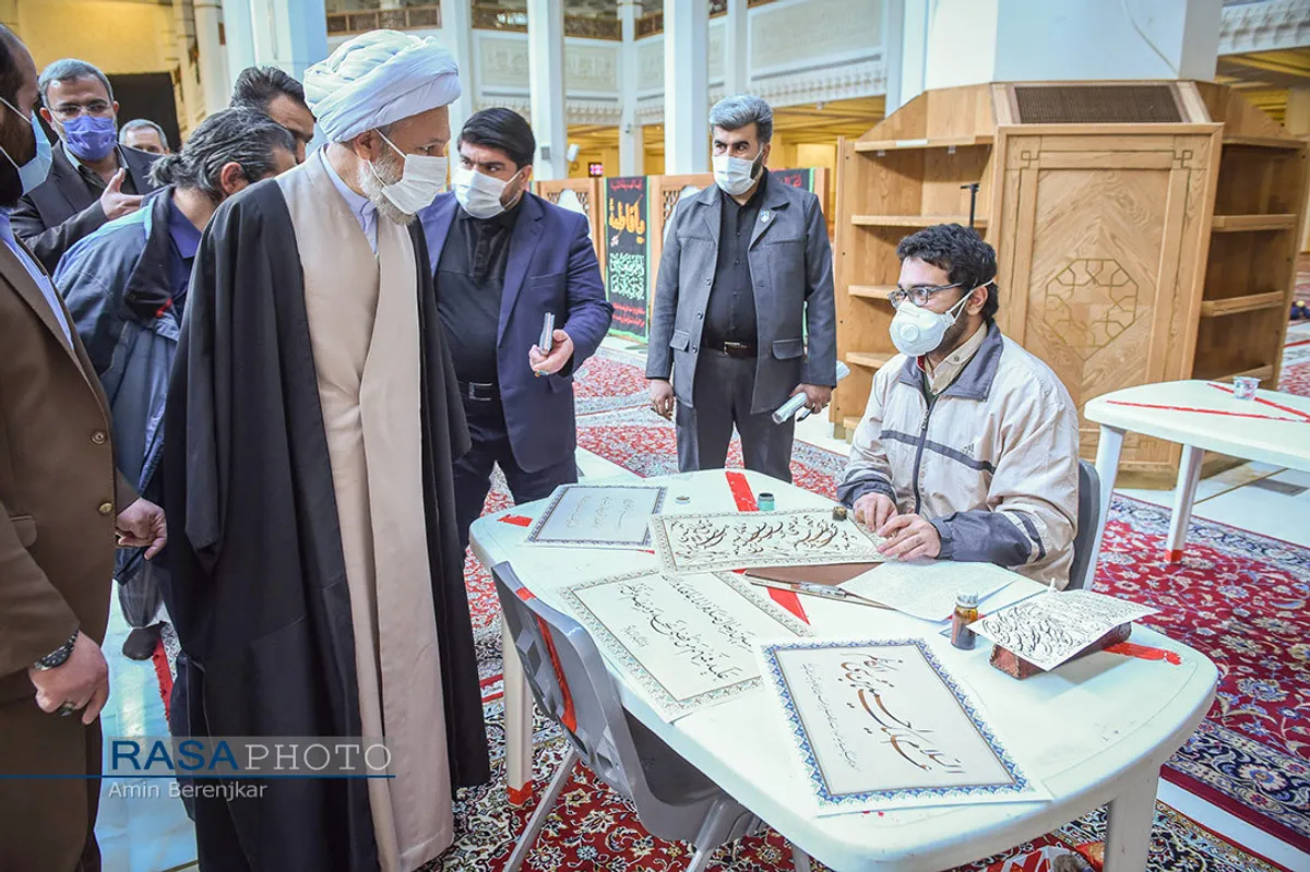 مراسم ارتحال آیت الله مصباح یزدی در حرم مطهر احمد بن موسی (ع) در شیراز&lrm;