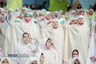 مراسم جشن تکلیف دختران دانش&zwnj;آموز با حضور مقام معظم رهبری