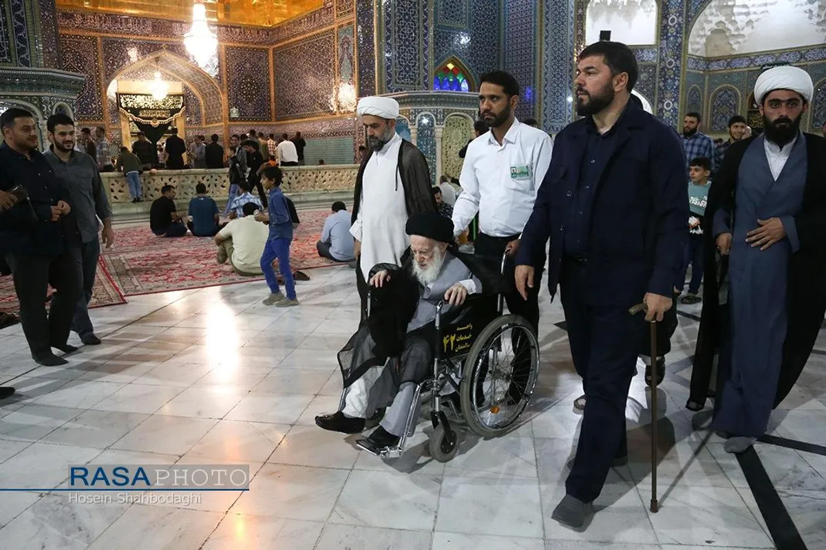 تشرف حضرت آیت الله شبیری زنجانی به حرم حضرت فاطمه معصومه (سلام&zwnj;الله&zwnj;علیها)