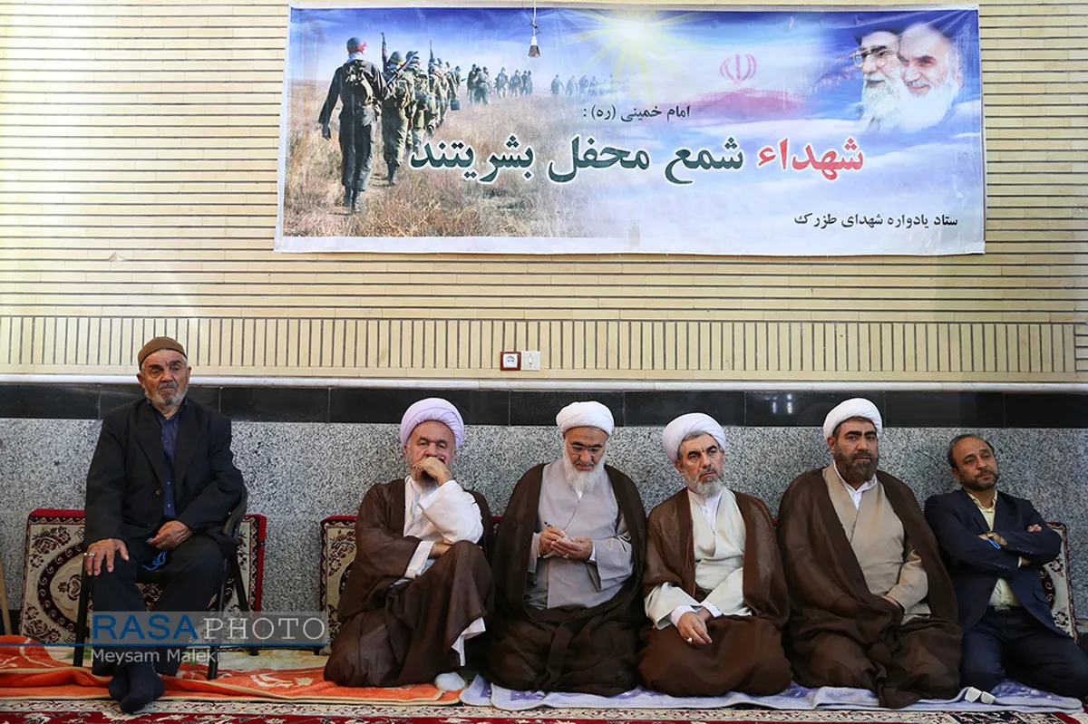 مراسم بزرگداشت روحانی شهید اکبر مهدی&zwnj;زاده در روستای طزرک&lrm; قزوین