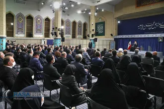 دیدار کارآفرینان، تولیدکنندگان و دانش بنیان&zwnj;ها با رهبر انقلاب