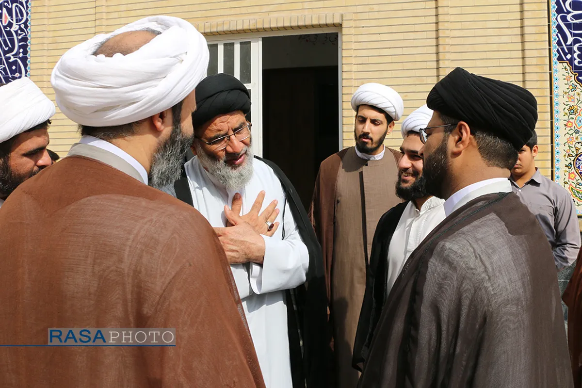 دیدار نماینده ولی فقیه در استان خوزستان با جمعی از طلاب اهواز