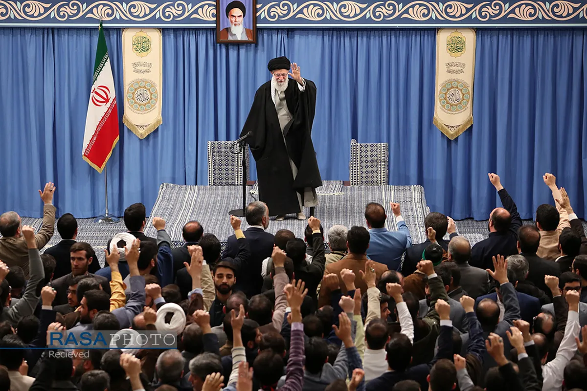 دیدار مداحان اهل&zwnj;بیت (علیهم&zwnj;السلام) با مقام معظم رهبری