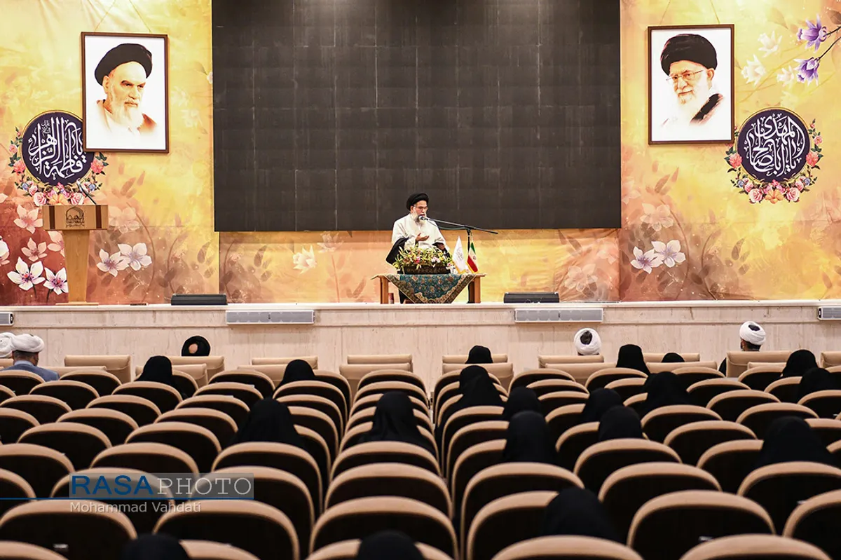مراسم تکریم مدیر جامعة الزهرا