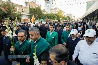 جشن بزرگ امام رضایی&zwnj;ها در مشهد مقدس