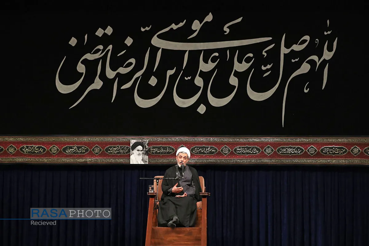 مراسم عزاداری شهادت امام رضا (ع) با حضور مقام معظم رهبری