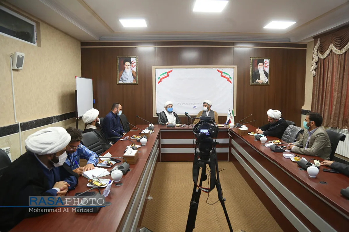 بازدید اعضای دفتر آیت الله اراکی از خبرگزاری رسا