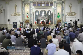 مراسم بزرگداشت شهدای خدمت در حرم حضرت معصومه (سلام&zwnj;الله&zwnj;علیها)