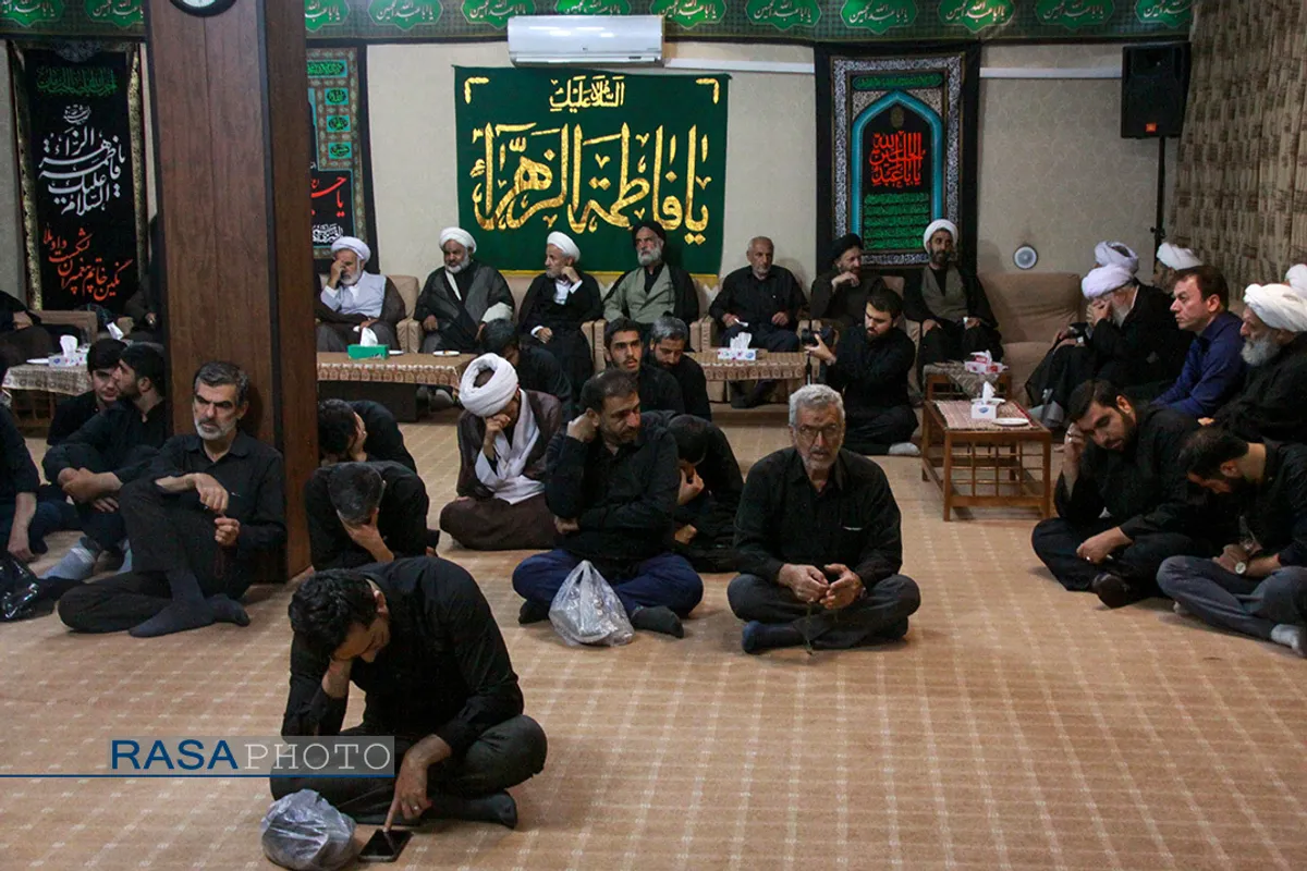 مراسم روضه در بیت آیت الله فقیهی