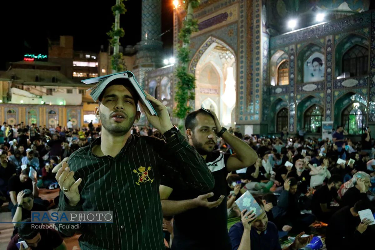 مراسم احیاء شب نوزدهم ماه مبارک رمضان در حرم امامزاده صالح تهران