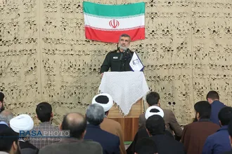 تصاویری از فرمانده شهید هوافضای سپاه سردار حاجی زاده