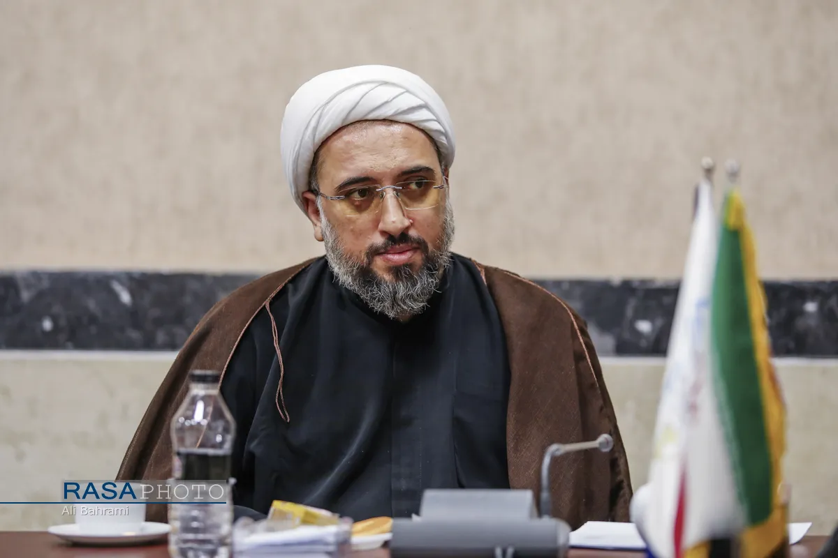 نشست بازخوانی خونخواهی رهبر شهید انقلاب از منظر مطالعات قرآنی و روایی
