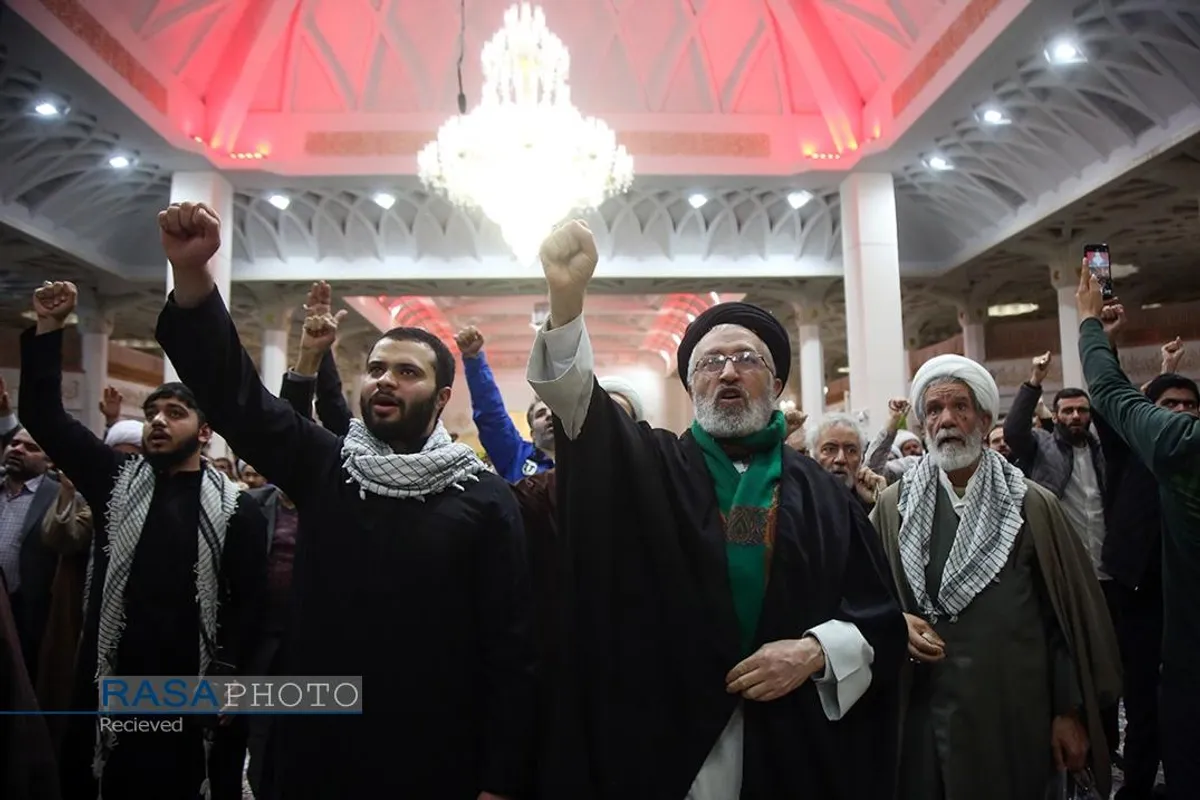 گرامیداشت فرماندهان شهید حزب&zwnj;الله در حرم بانوی کرامت