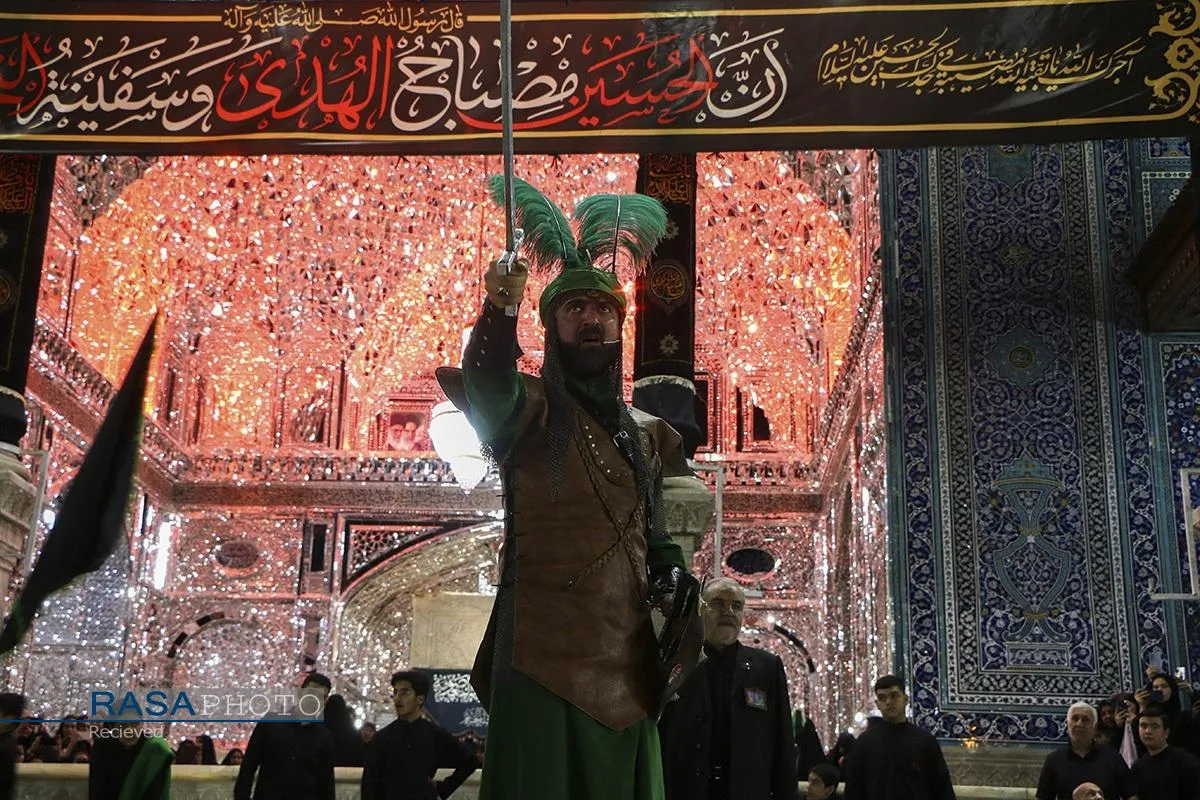 عزاداری شب تاسوعای حسینی در حرم کریمه اهلبیت (س)