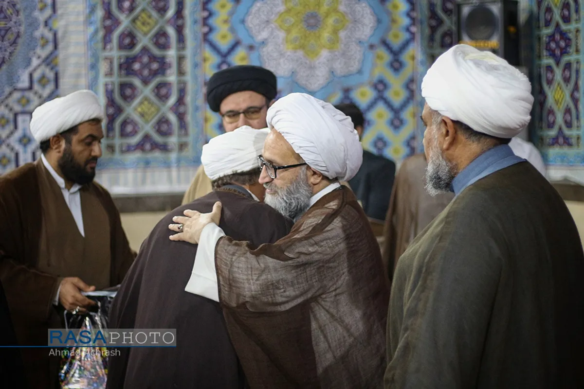 همایش پایان سال تحصیلی و تجلیل از اساتید حوزه علمیه الغدیر در اهواز با حضور آیت الله حیدری