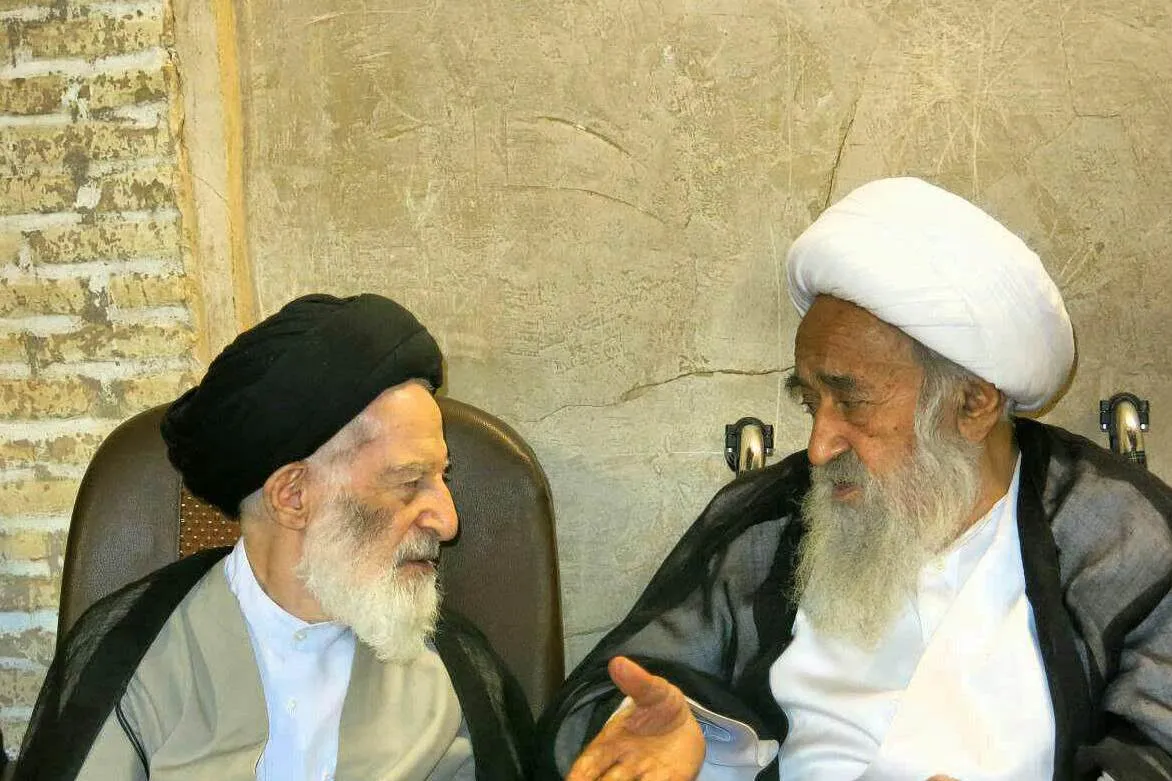 آیت الله شبیری زنجانی؛ از جایگاه رفیع علمی و اخلاقی تا گعده‌های طولانی با رهبر شهید انقلاب