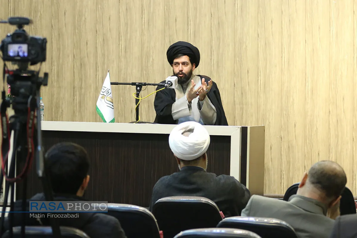 دومین نشست از سلسله نشست&zwnj;های جایگاه فقه حکومتی در تحقق گام دوم انقلاب اسلامی