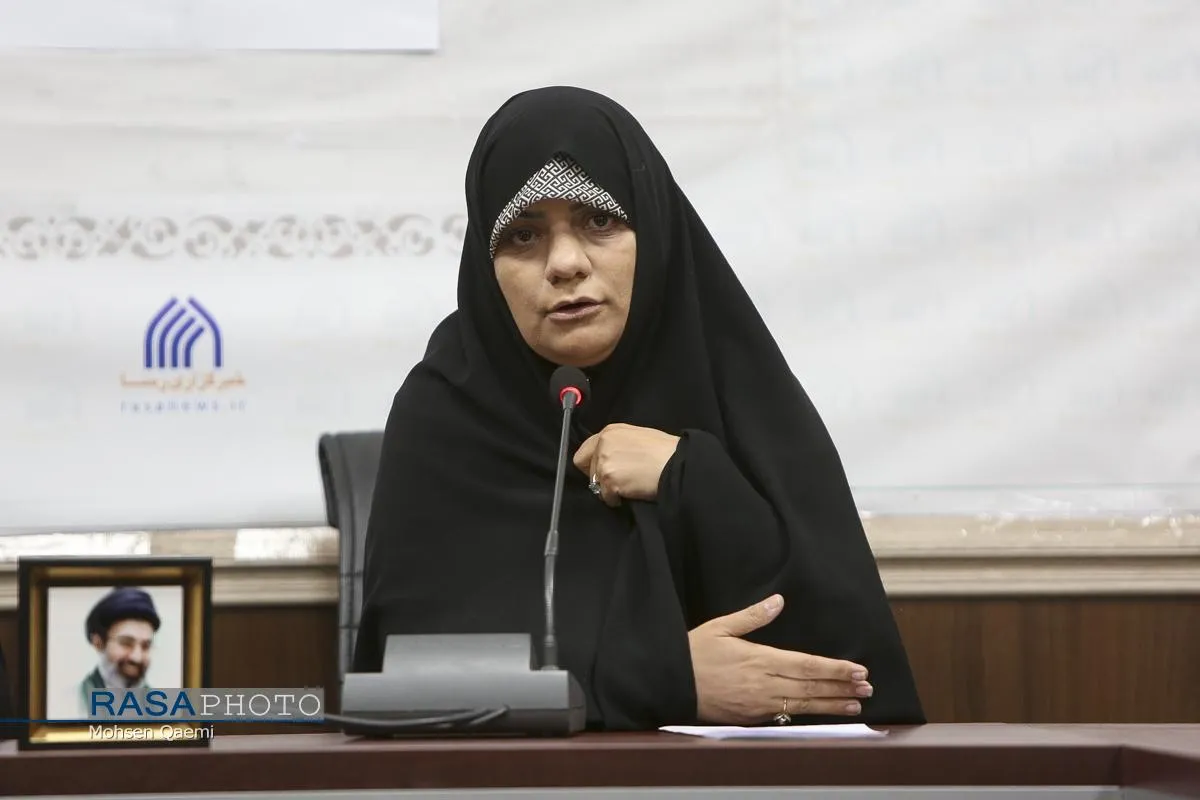 نشست تخصصی بازخوانی سبک زندگی از فردگرایی تا خانواده محوری