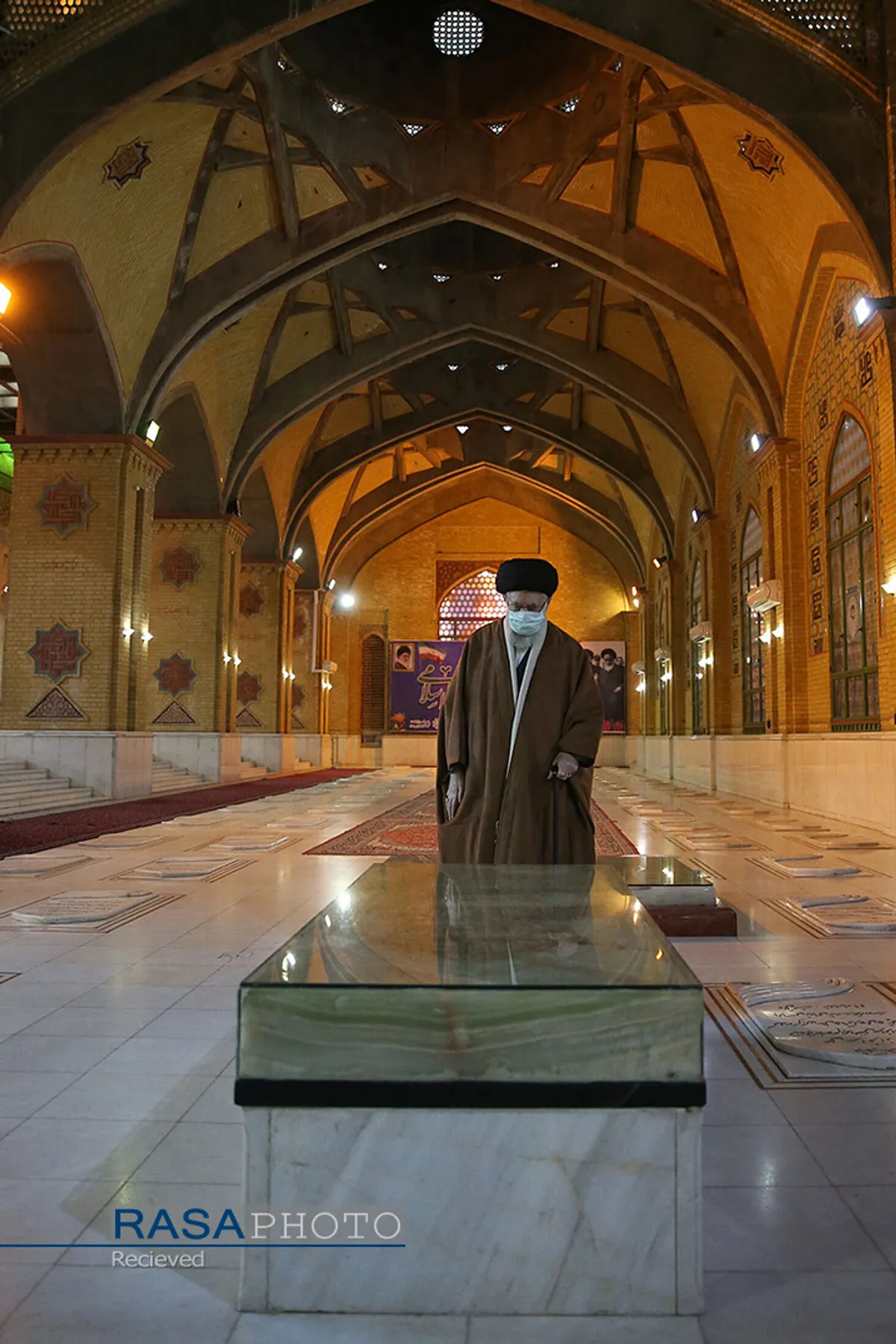 حضور مقام معظم رهبری در مرقد مطهر امام خمینی (ره) و گلزار شهیدان