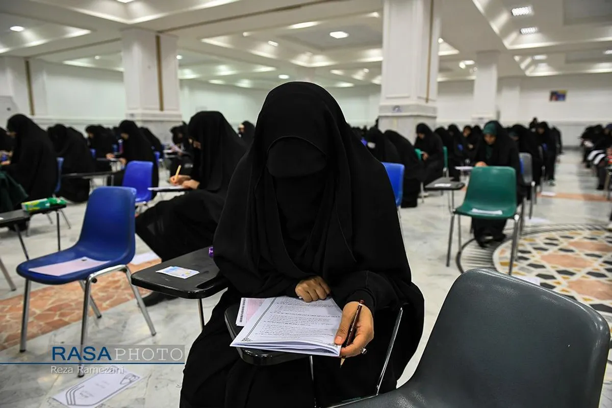 آزمون ورودی داوطلبان سال تحصیلی ۱۴۰۴-۱۴۰۳ جامعه الزهرا (سلام&zwnj;الله&zwnj;علیها)