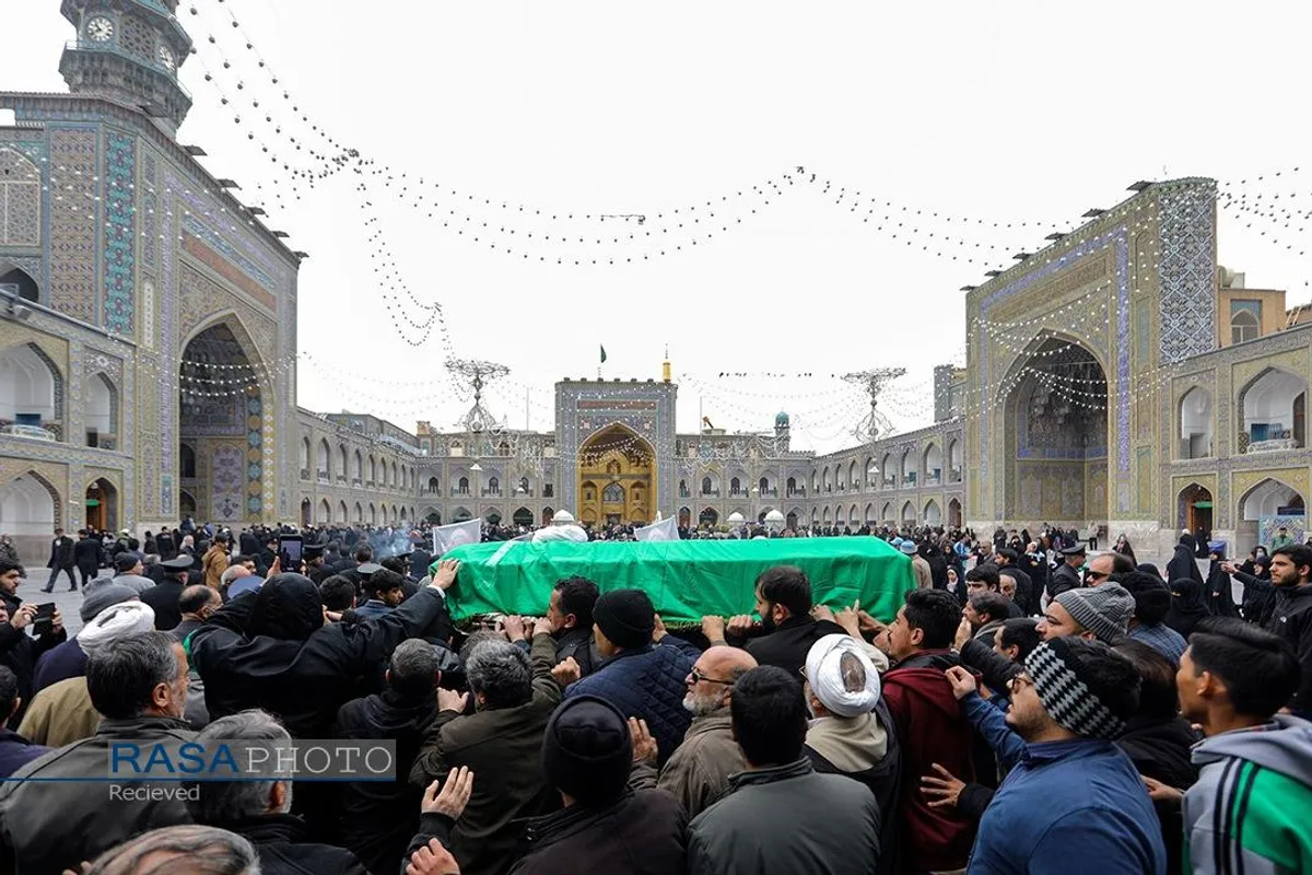 تشییع پیکر آیت&zwnj;الله امامی کاشانی در حرم مطهر رضوی