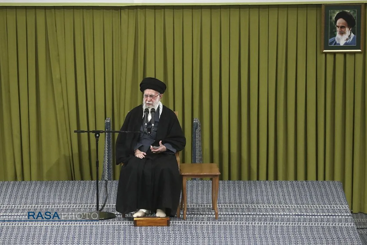 دیدار اقشار مردم در آغاز دهه مبارکه فجر با رهبر معظم انقلاب