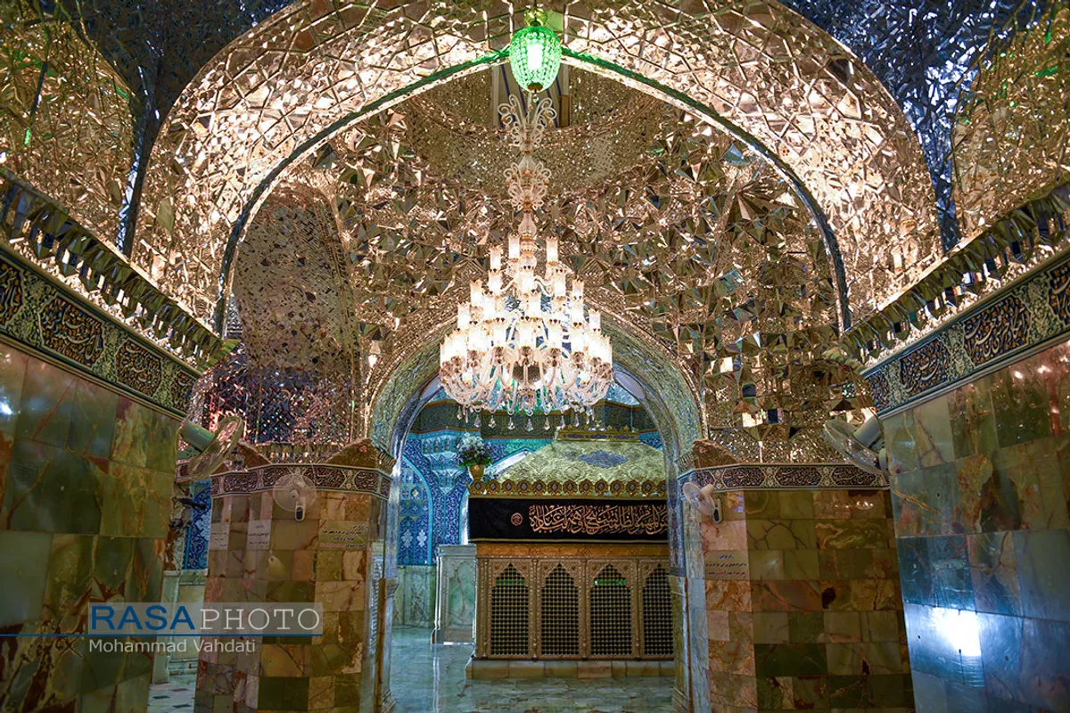 آئین سیاه پوش کردن ضریح حرم مطهر حضرت معصومه (سلام الله علیها)