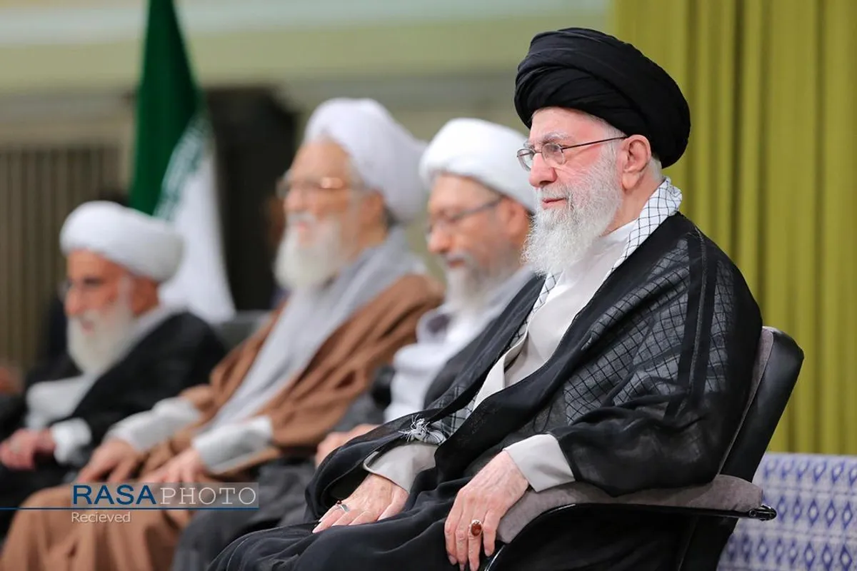 دیدار مسئولان نظام، سفرای کشور&zwnj;های اسلامی و میهمانان کنفرانس وحدت با رهبر انقلاب
