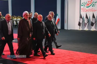 مراسم ادای احترام به پیکر مطهر رهبر شهید انقلاب اسلامی
