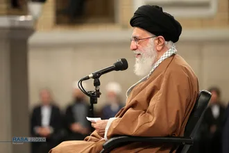 دیدار هزاران نفر از دانشجویان و دانش&zwnj;آموزان با مقام معظم رهبری