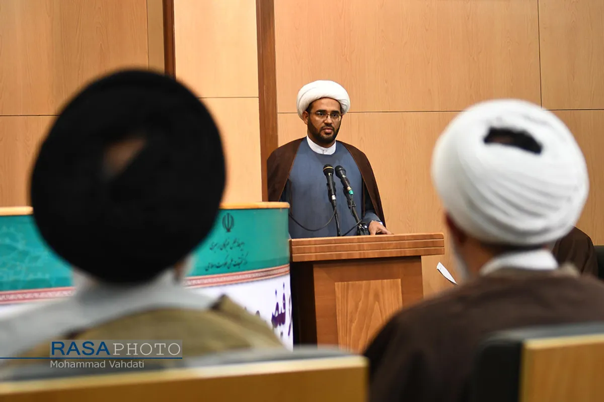 چهارمین همایش کتاب سال حکومت اسلامی
چهارمین همایش کتاب سال حکومت اسلامی