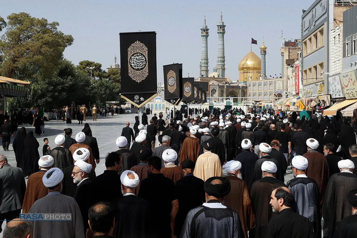 تشییع پیکر آیت الله علی نکونام گلپایگانی عضو جامعه مدرسین حوزه علمیه قم