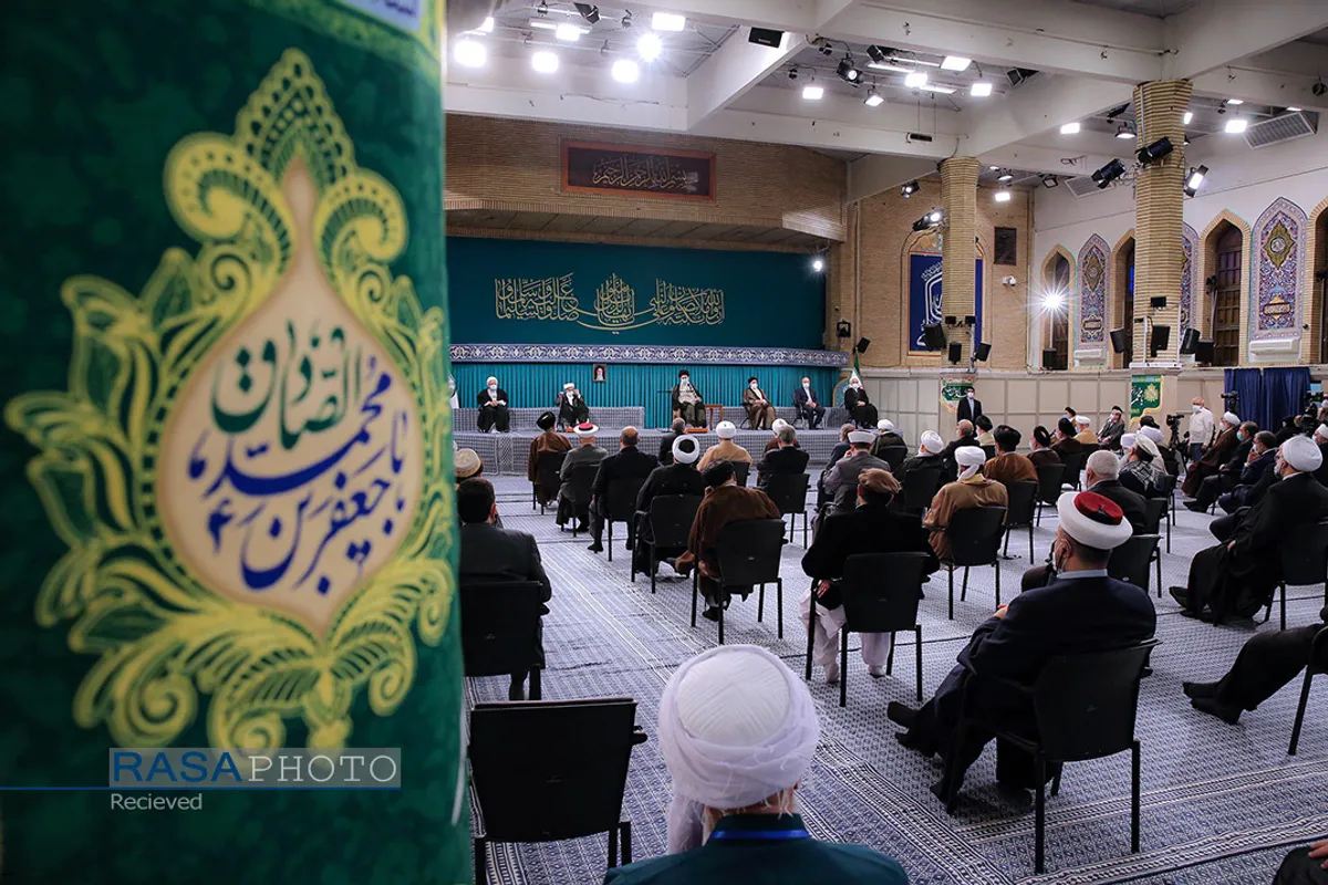 دیدار میهمانان کنفرانس وحدت اسلامى&zwnj; و جمعی از مسئولان نظام با رهبر انقلاب
