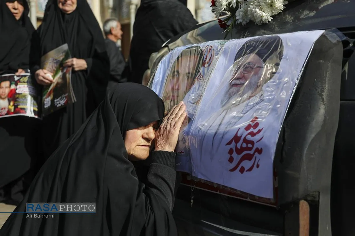 تشییع 13 شهید حملات اخیر دشمن در قم